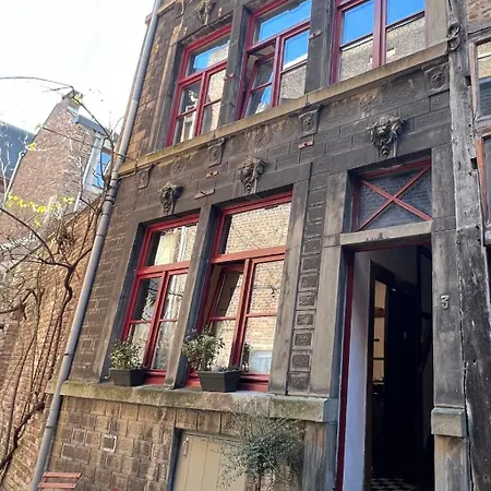 La Petite Maison De L'impasse בית נופש לייז'