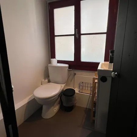 La Petite Maison De L'impasse