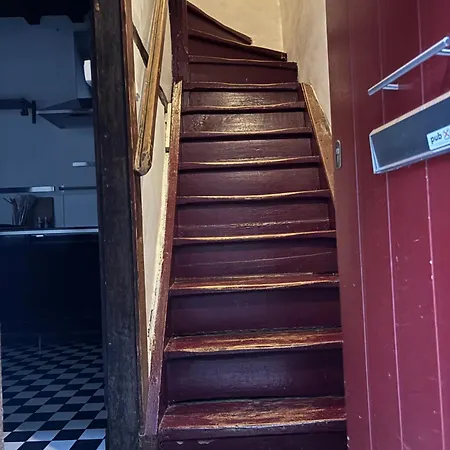 La Petite Maison De L'impasse Tatil Evi